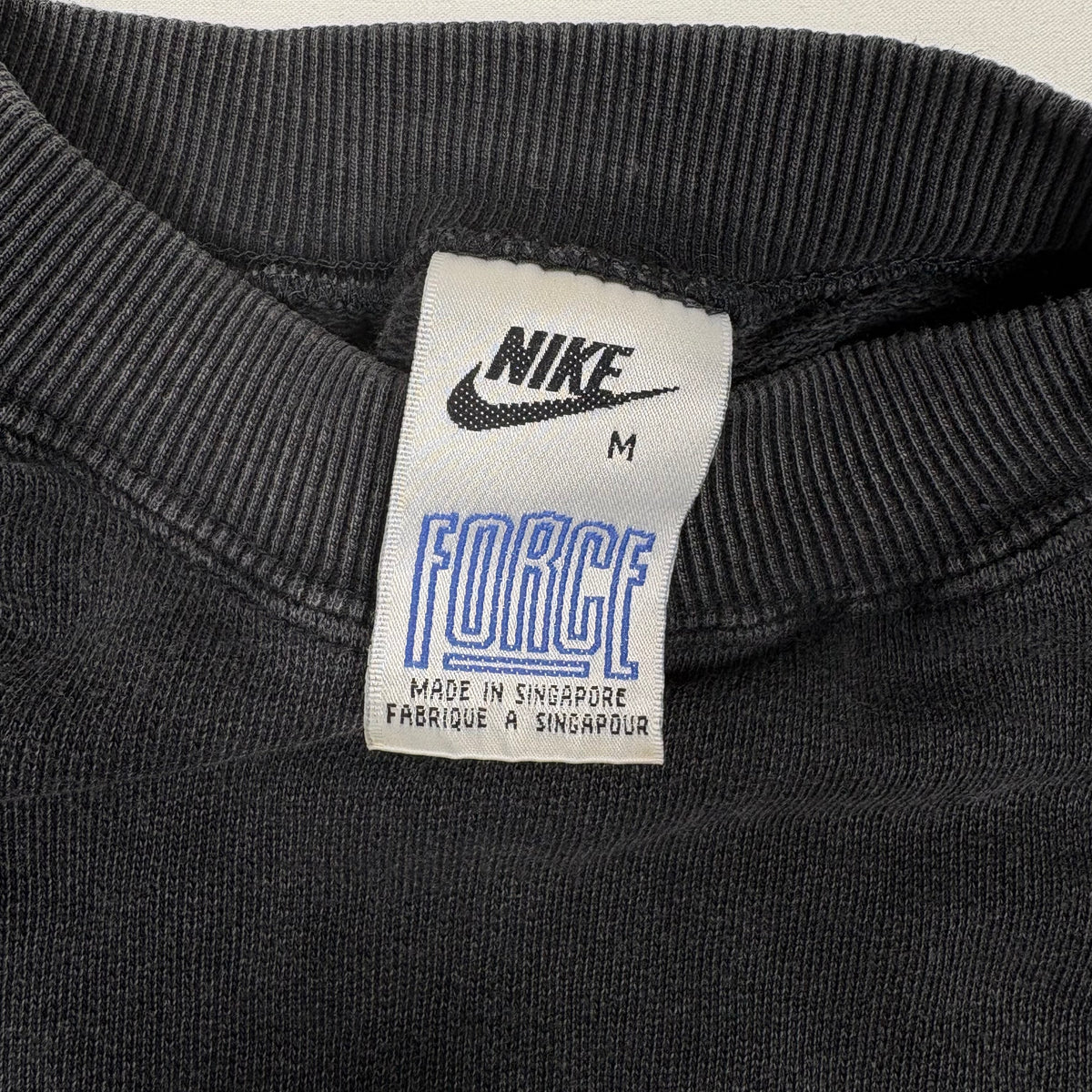 (M) Vintage 90s Nike Force Basketball Sweatshirt