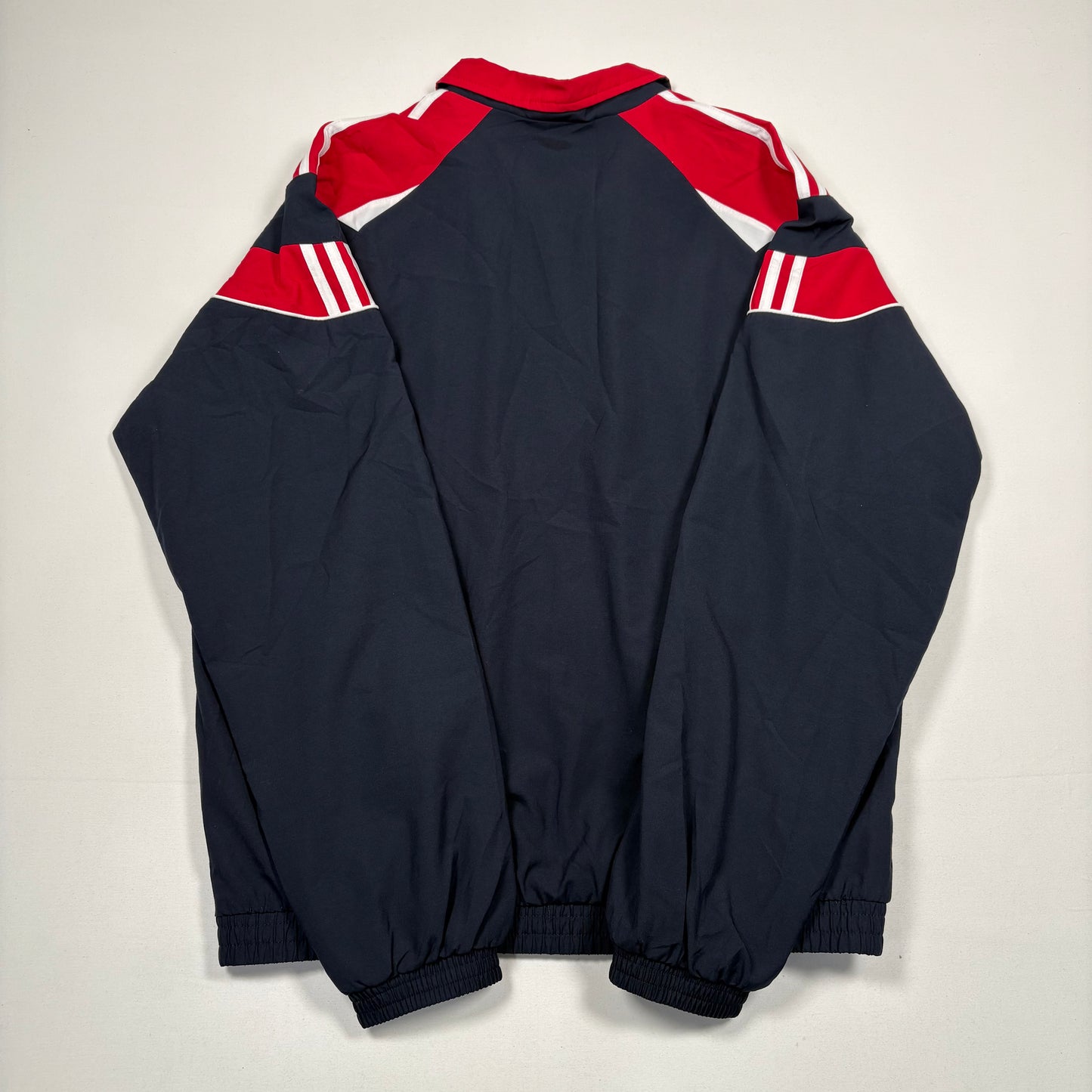 (M) Adidas Vintage Top
