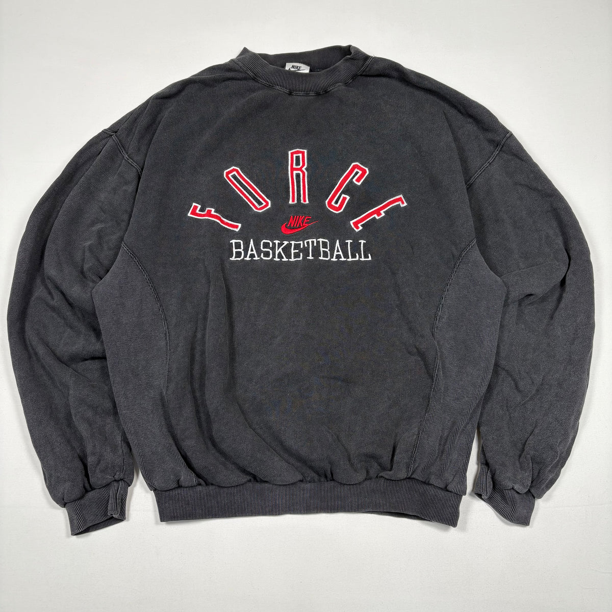 (M) Vintage 90s Nike Force Basketball Sweatshirt