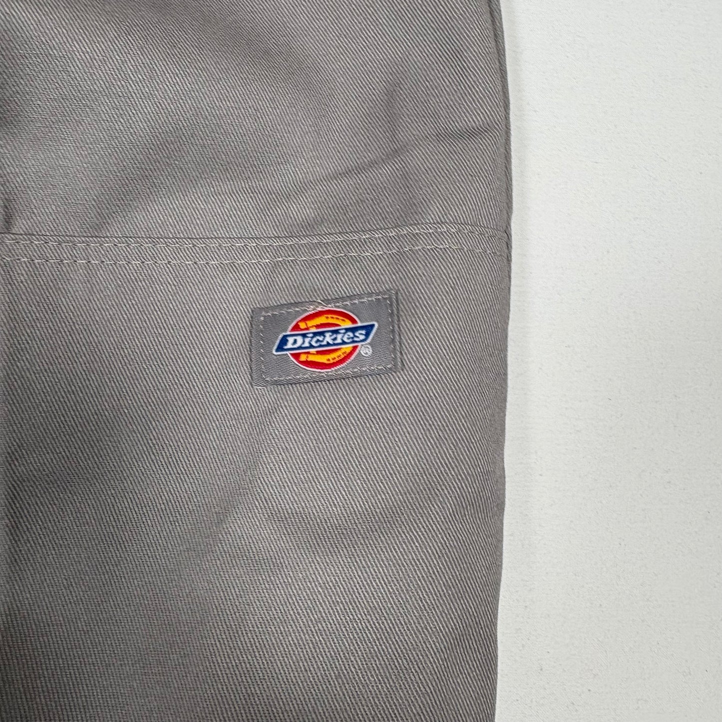 (L) Dickies Pants