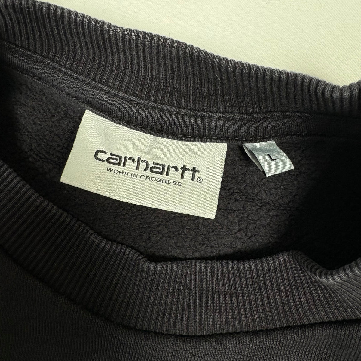 (L) Carhartt Black Sweatshirt