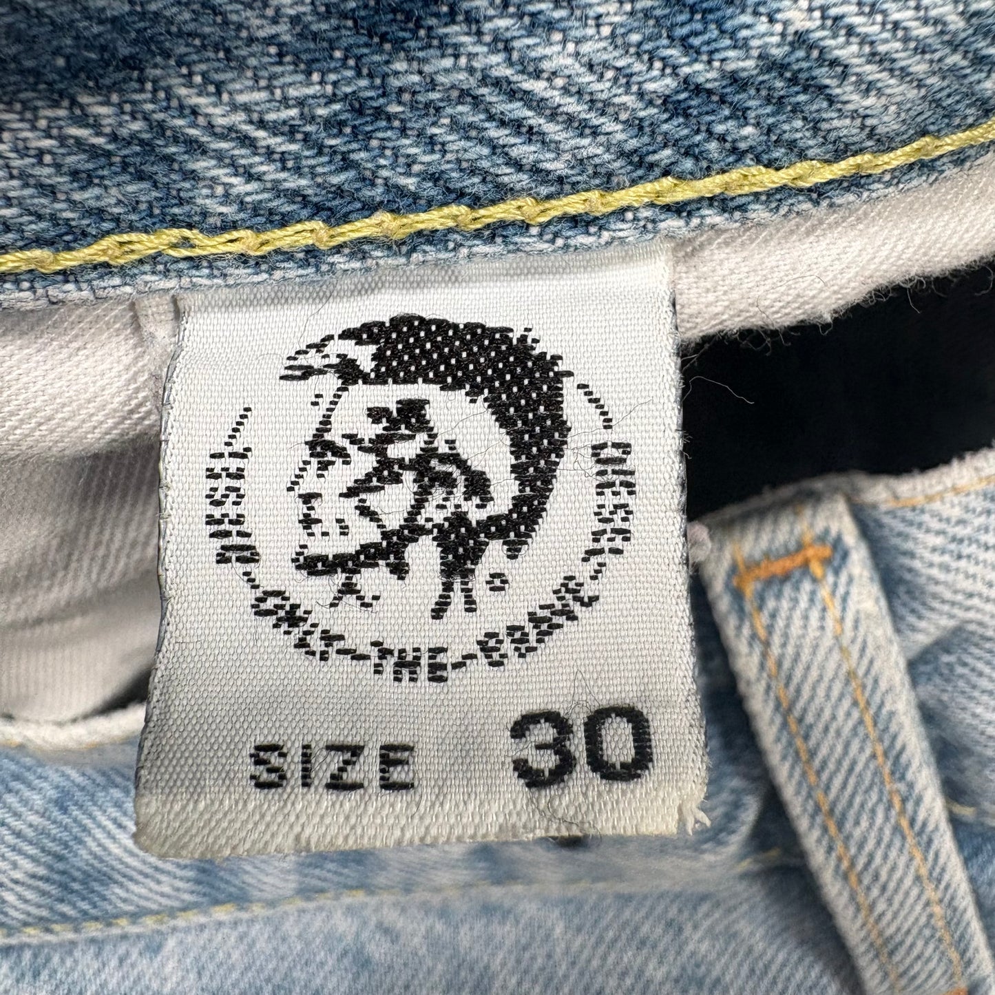 (M) Diesel Y2K Jeans