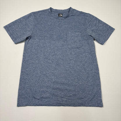 (L) The North Face T-Shirt