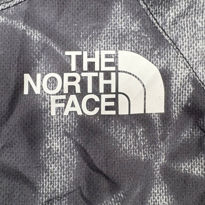 (L) The North Face Windbreaker