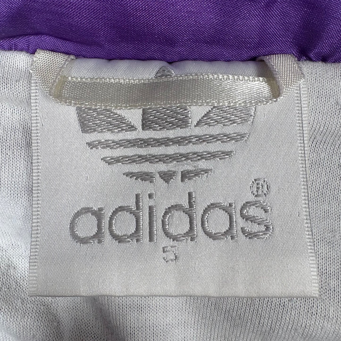(L) Vintage Adidas Top