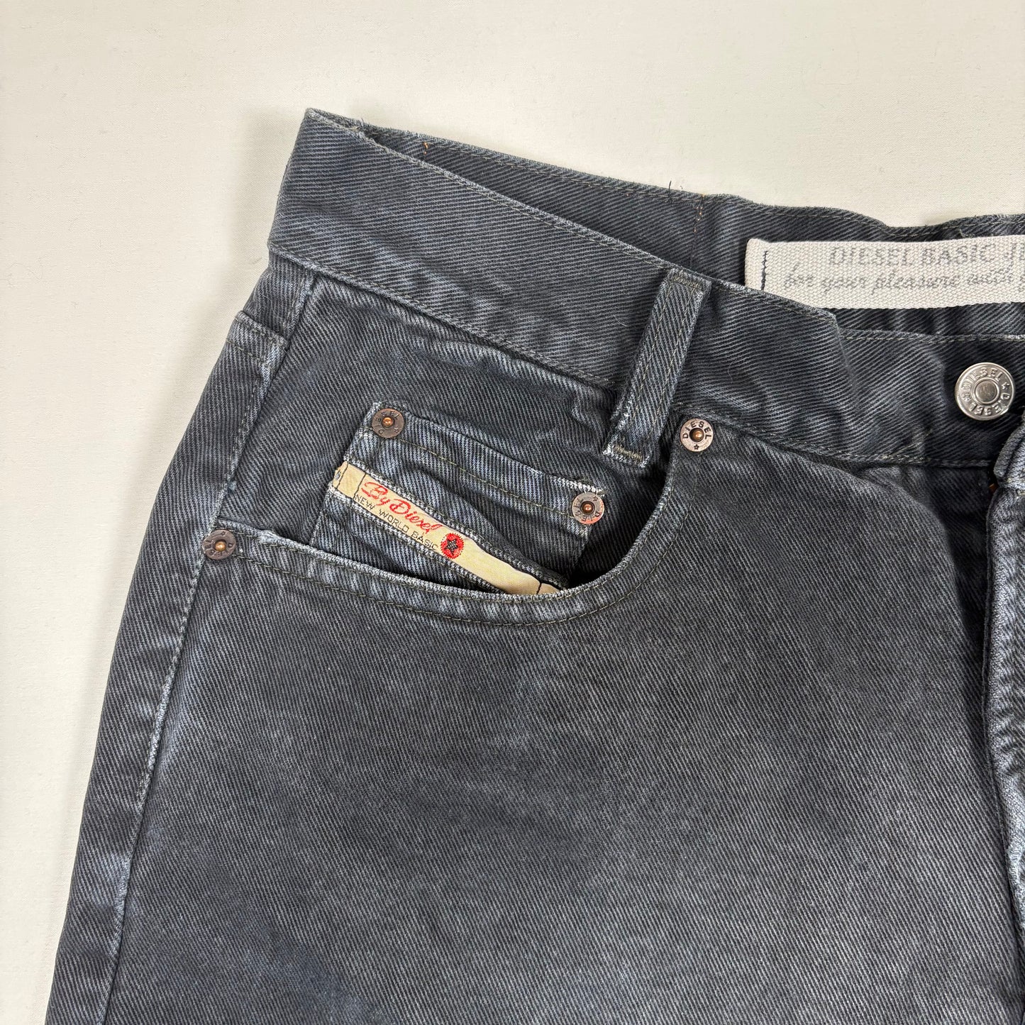 (L) Diesel Jeans