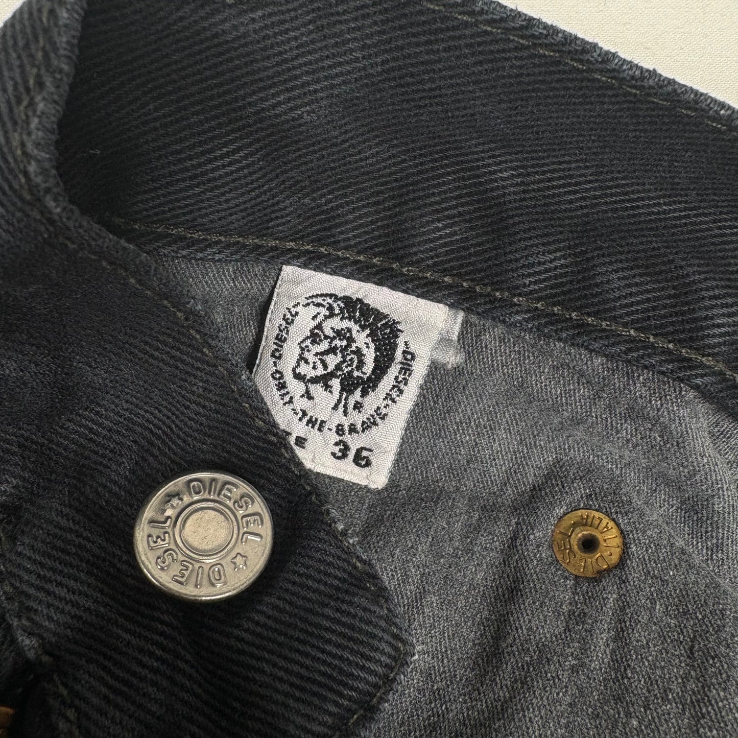 (L) Diesel Jeans
