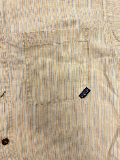 (S) Patagonia Men Short Sleeves Shirt